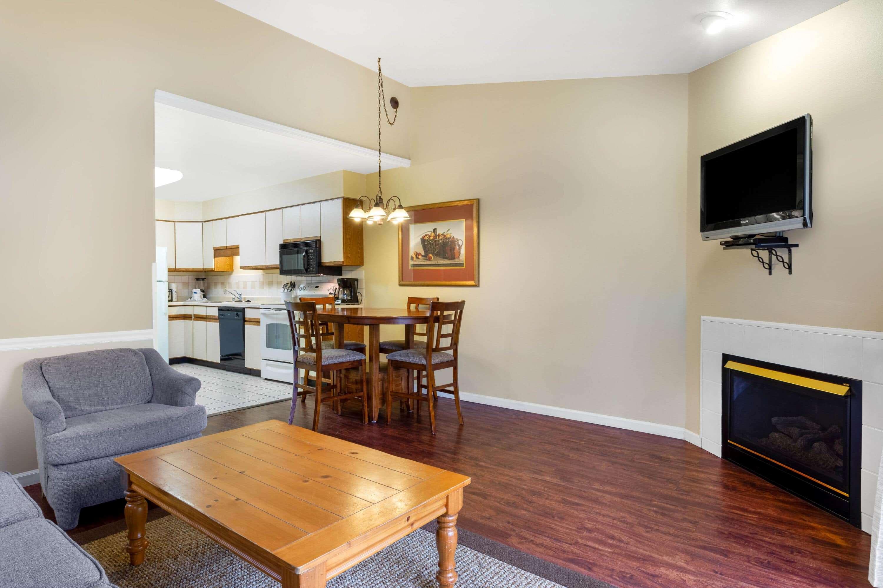 Tamarack Wisconsin Dells, A Ramada By Wyndham Hotel Lake Delton Ngoại thất bức ảnh