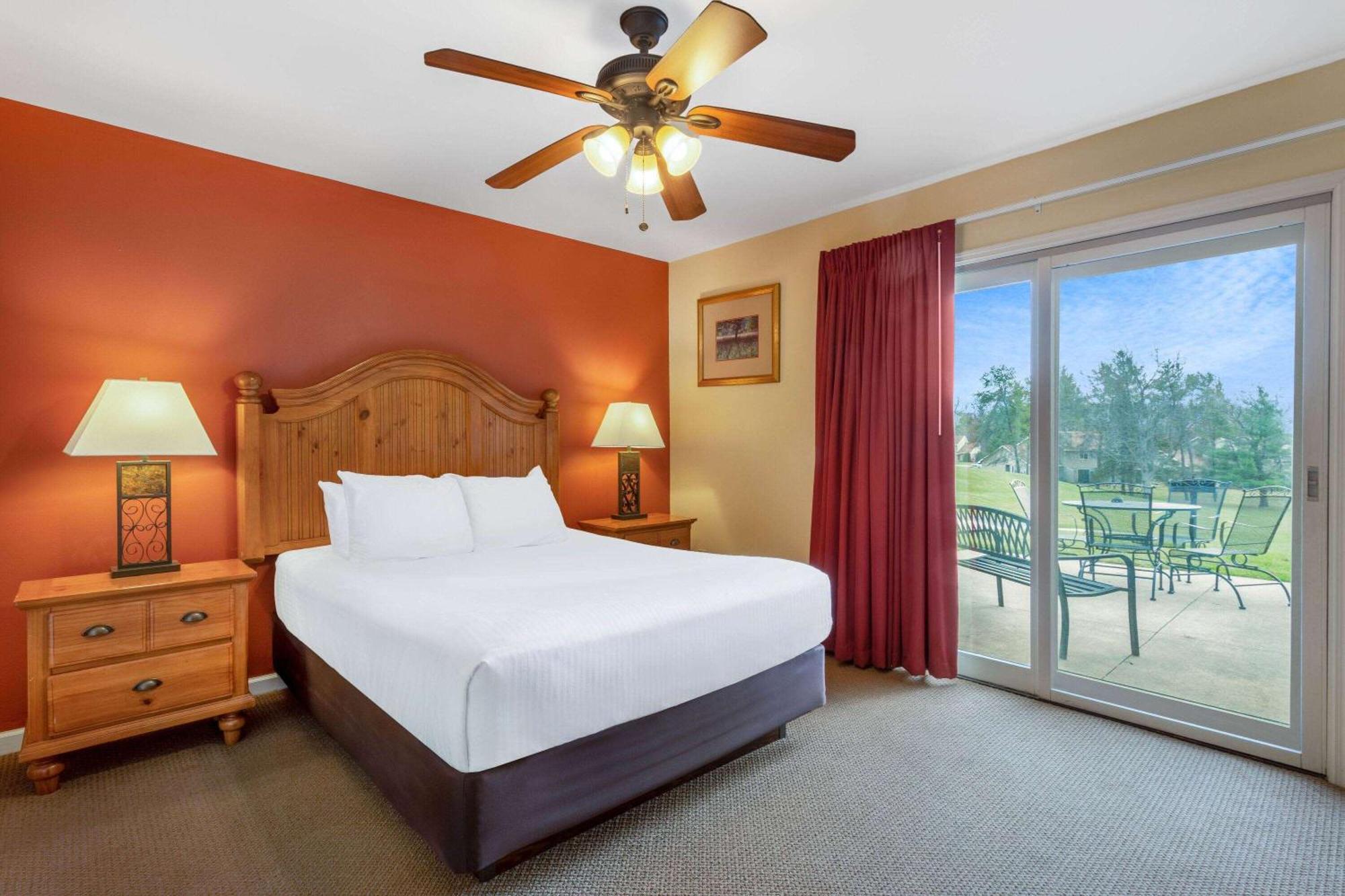 Tamarack Wisconsin Dells, A Ramada By Wyndham Hotel Lake Delton Ngoại thất bức ảnh